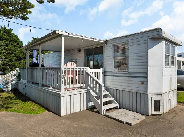 3665 Sandpiper Rd #161, Virginia Beach, VA 23456