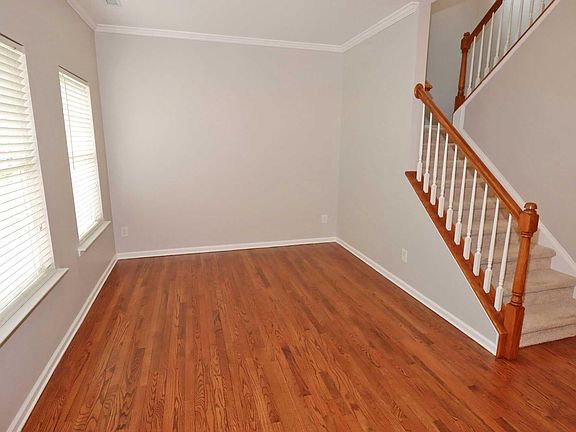 3rd image of 3009 Sawyers Mill Dr