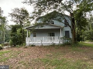 215 Mountain Rd, Pasadena, MD 21122