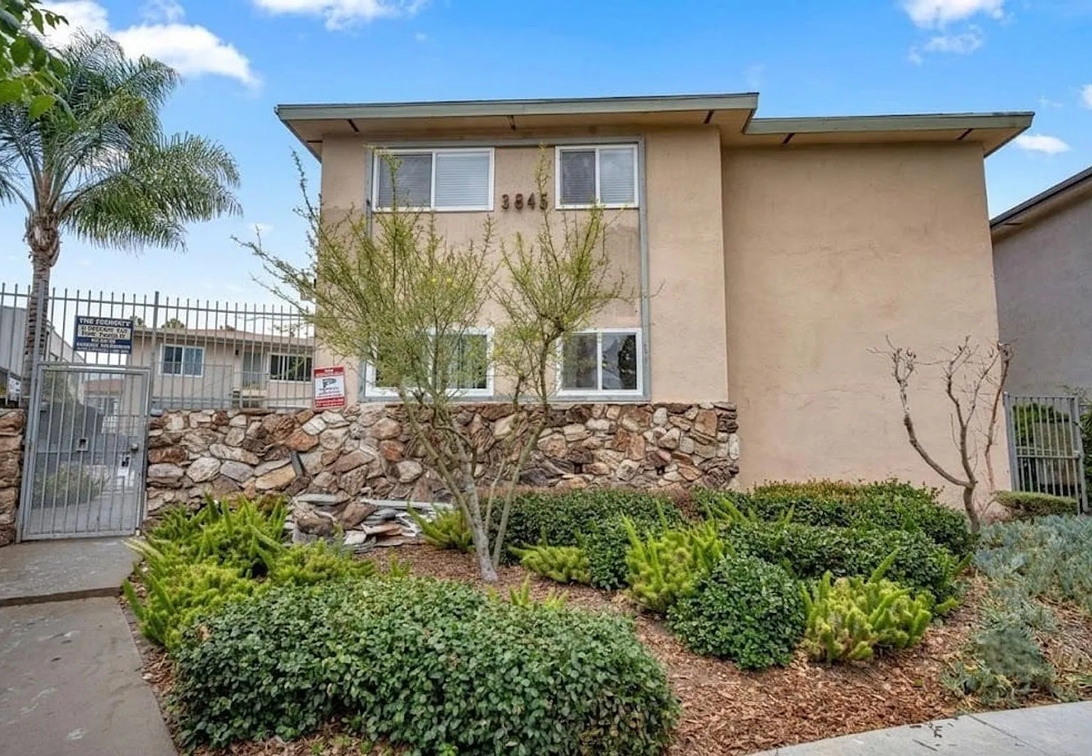 1 bed, 1.0 bath, 725 sqft, $1,725 — Photo 1