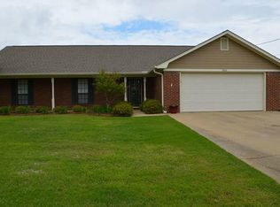 2604 Mahogany Dr, Tupelo, MS 38801