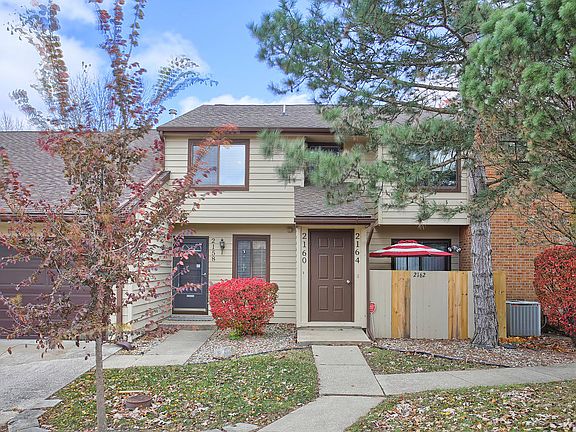 2nd image of 2160 Harbortown Cir #2160