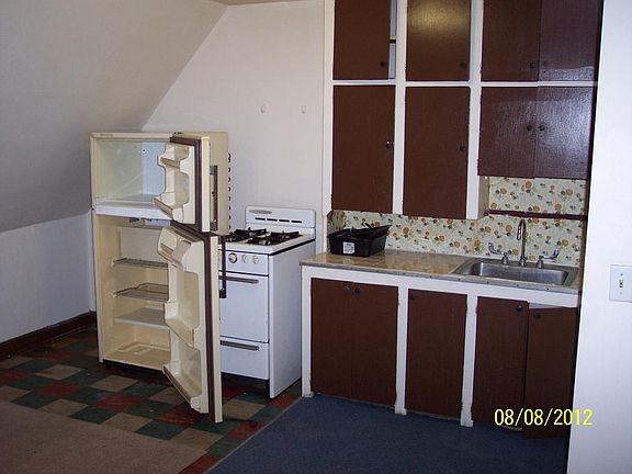 4th image of 3431 W Kilbourn Ave Fl 2nd