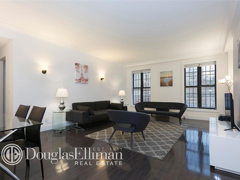 1st image of 19 W 55th St #2