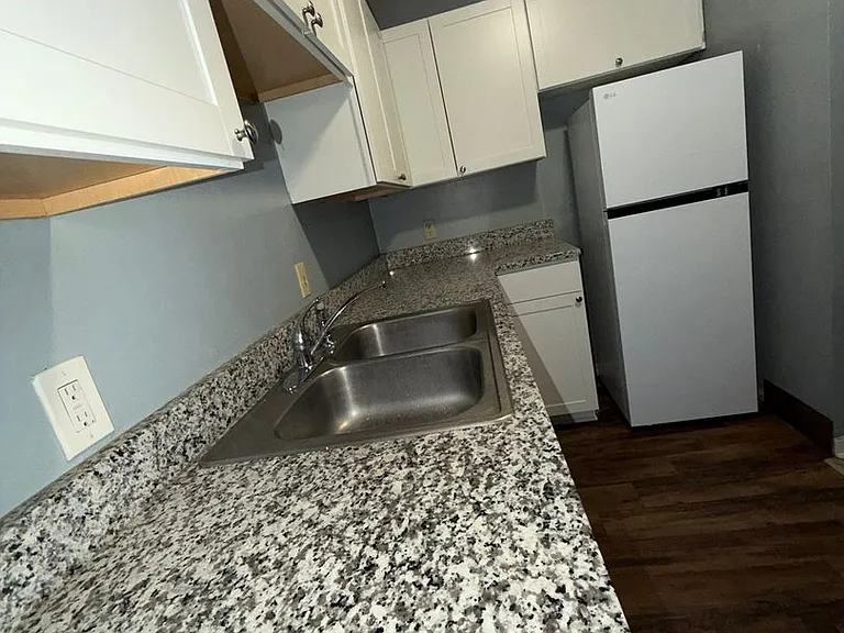 603 Ashland Ter — Photo 18