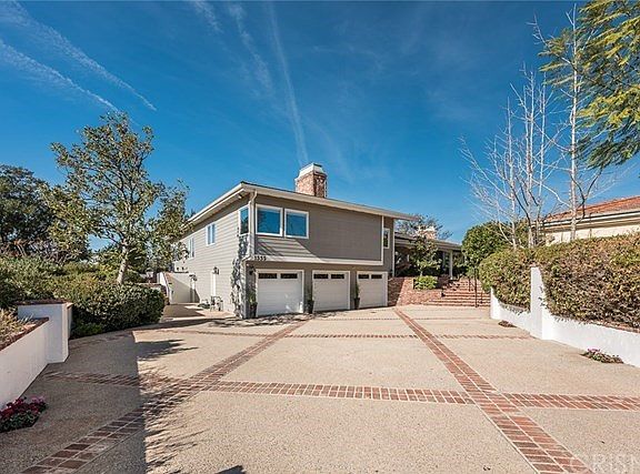 3rd image of 1335 Heritage Pl
