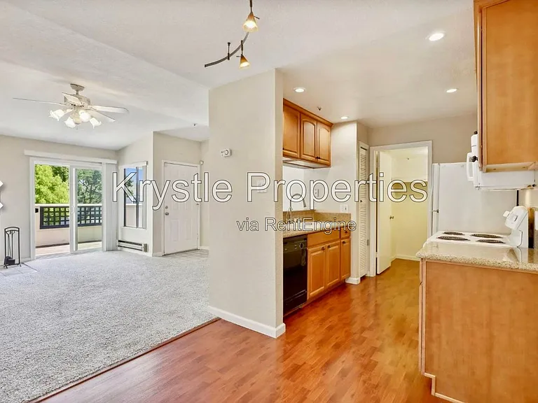 1201 Glen Cove Pkwy #713 — Photo 7