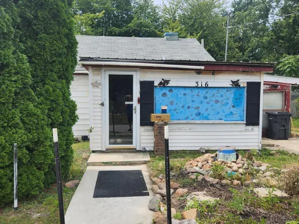 316 N Rachel St, Rensselaer, IN 47978