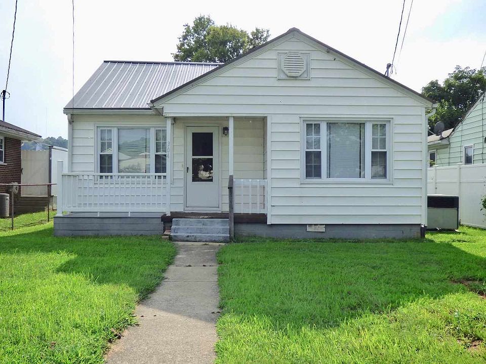 1st image of 304 2nd St W