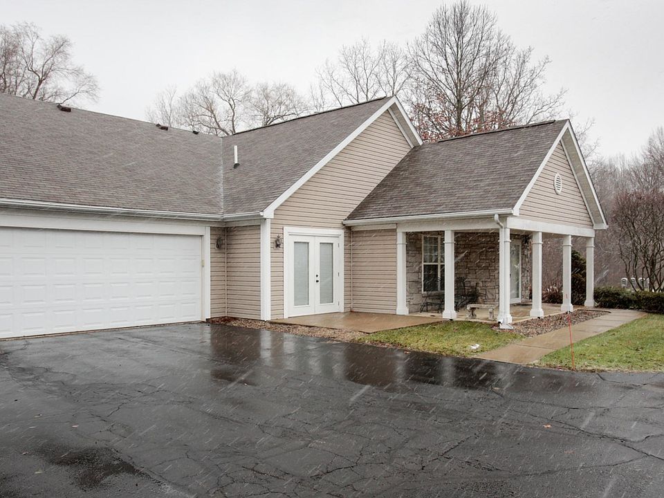 162 ashton lake drive-101
