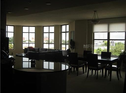 4th image of 275 Bayshore Blvd Unit 504