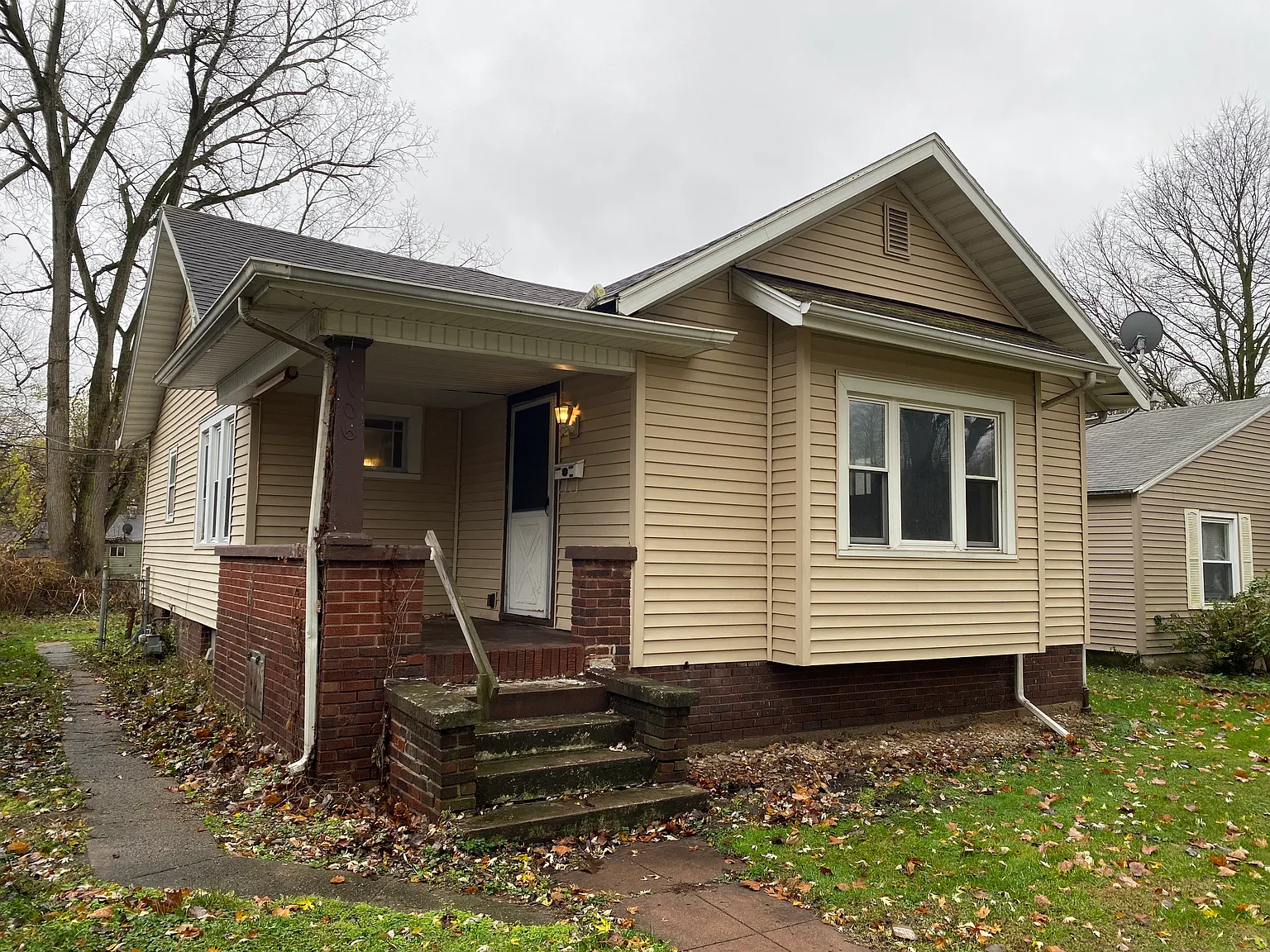 2 bed, 976 sqft, $995 — Photo 1