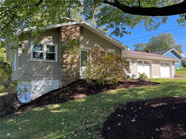 9555 Van Zile St, Wooster, OH 44691