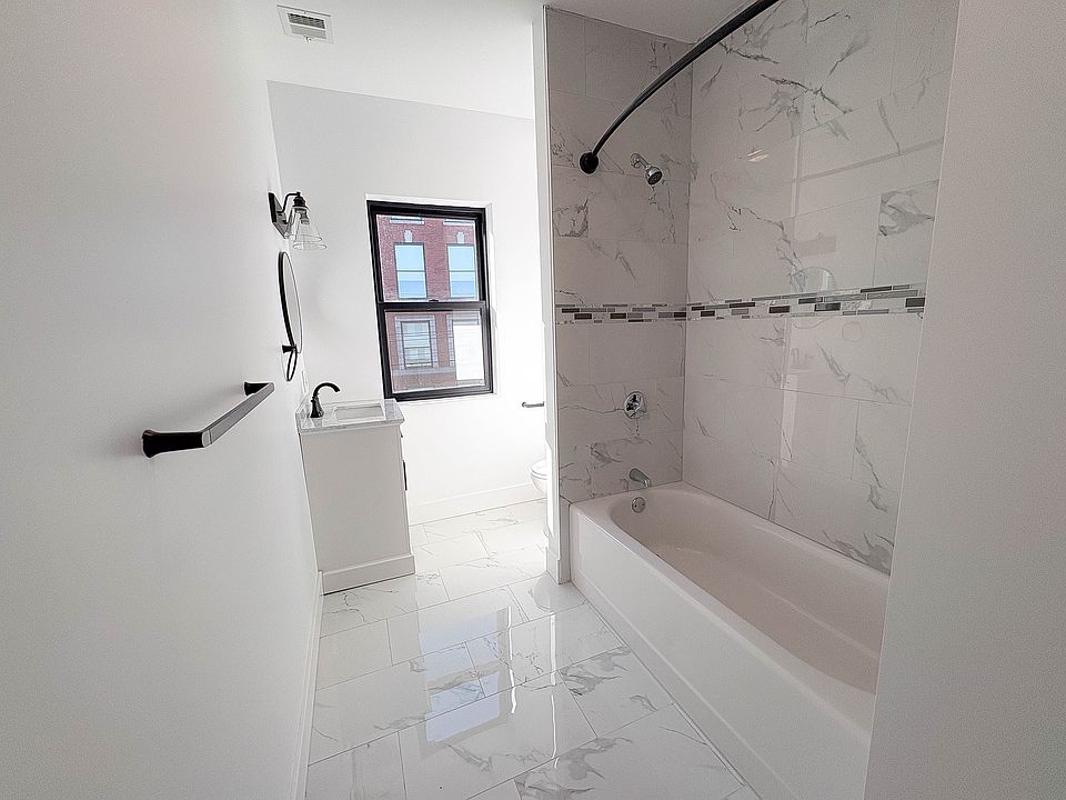 2nd image of 515 Broadway #301