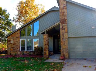 1009 W Pensacola Ct S, Broken Arrow, OK 74011
