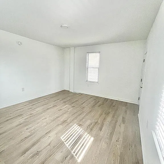905 Jersey Ave #1 — Photo 14