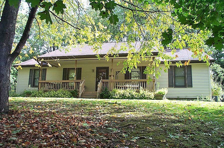1st image of 1085 Davey Ave