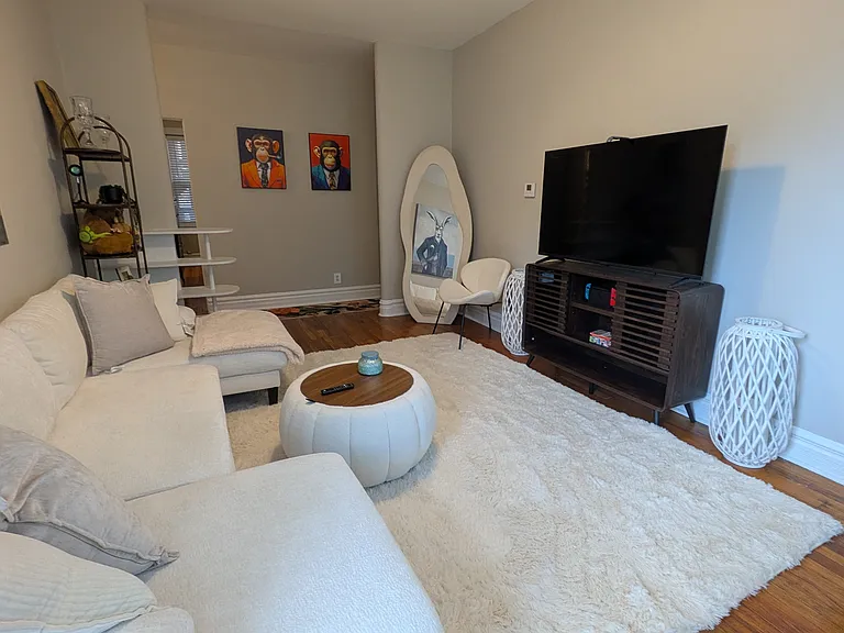 5022 N Winthrop Ave #2W — Photo 4