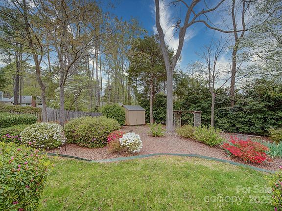 3rd image of 9539 Errington Ln