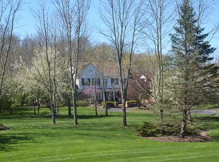 7775 Thistle Ln, Novelty, OH 44072