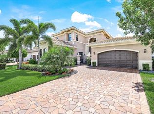 4679 Azalea Dr, Naples, FL 34119