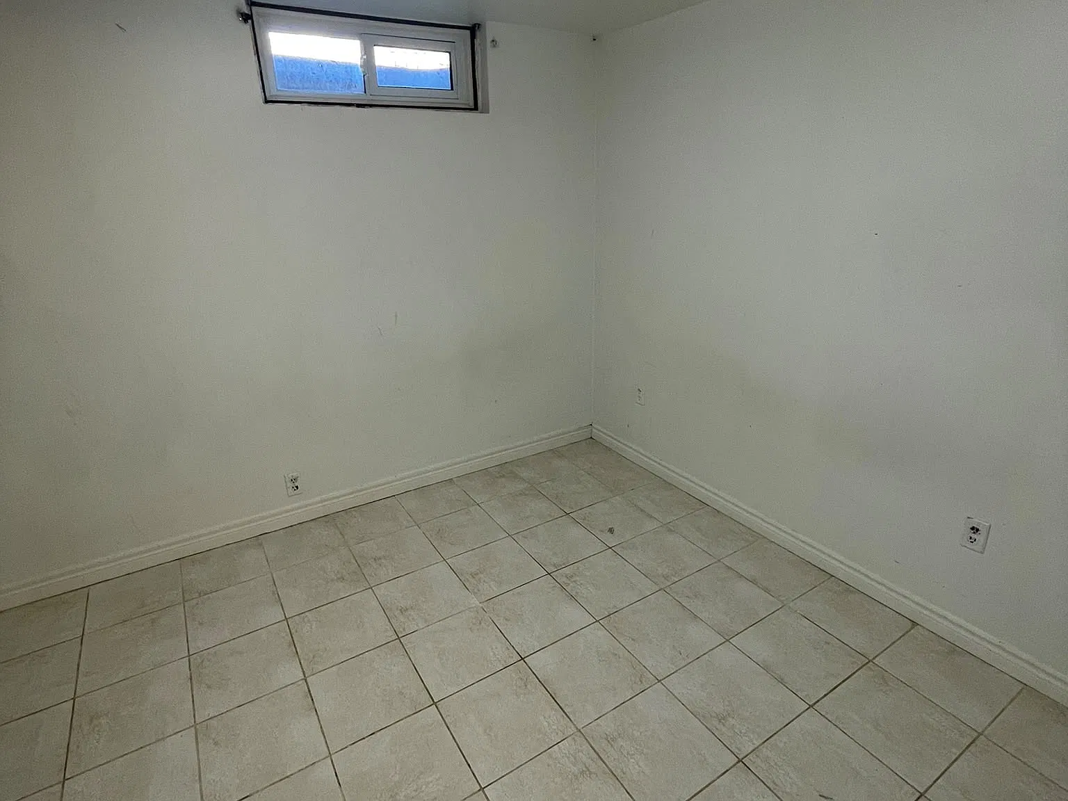 3 bed, 1000 sqft, $1,850 — Photo 3
