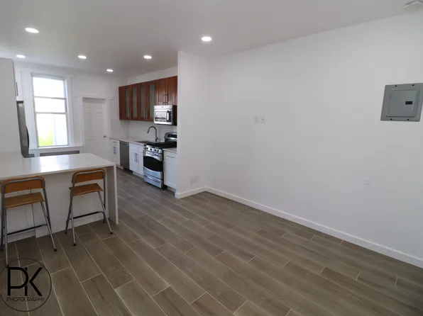 18-77 Linden Street image 3 of 17