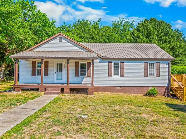 161 Cedar Forest Rd, Ronda, NC 28670