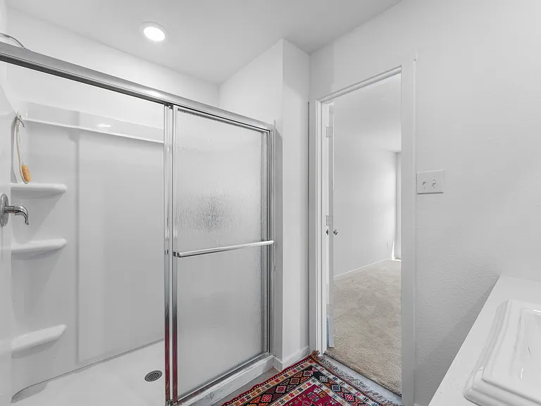 204 Ashbrook St — Photo 14