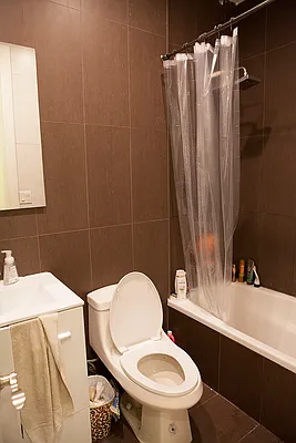 Rented by P Management | media 29