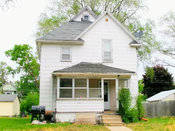 436 Bratnober St, Waterloo, IA 50703