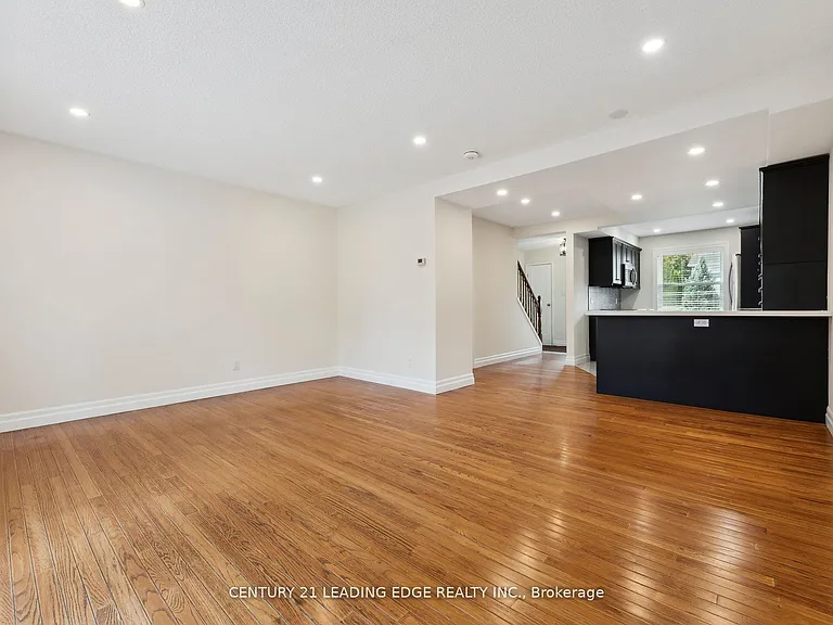317 Homestead Dr — Photo 8