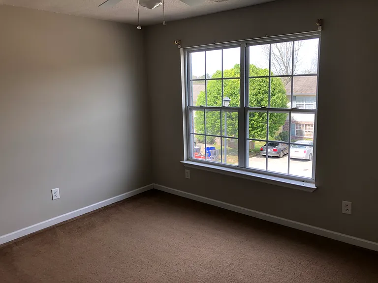 1752 Weeks Crest Cir NE — Photo 5