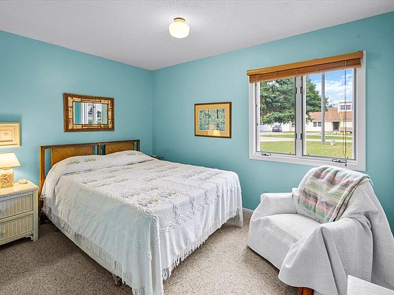 5th image of 11265 Westlawn Dr