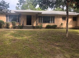 1338 S Corinth Street Rd, Dallas, TX 75203