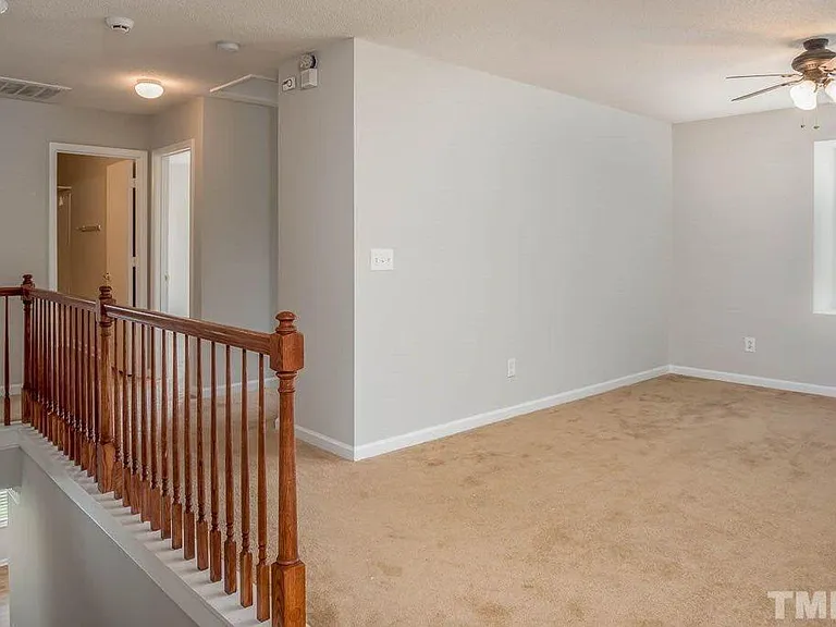 611 Magna Dr — Photo 6