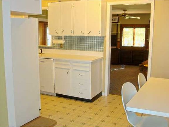 5th image of 6113 Meadowood Dr