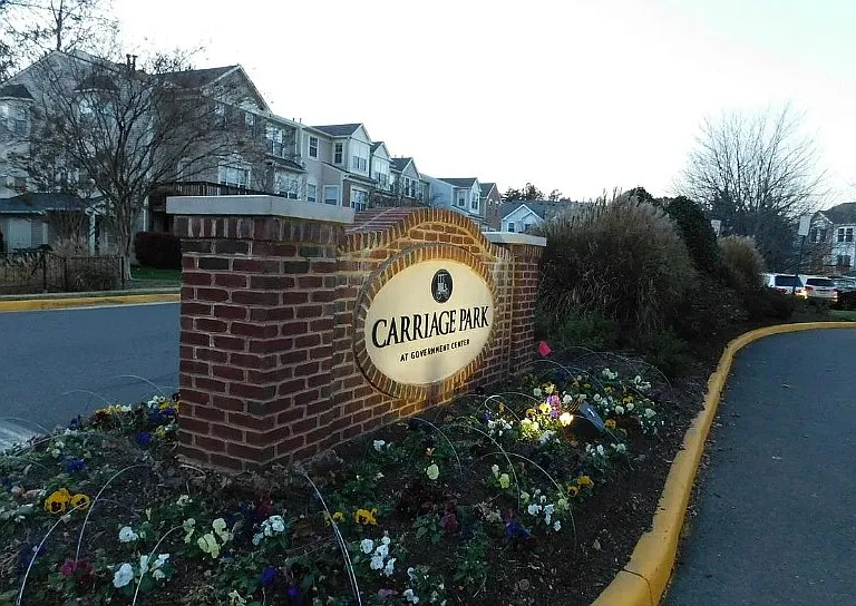 4309 Chariot Ct — Photo 2