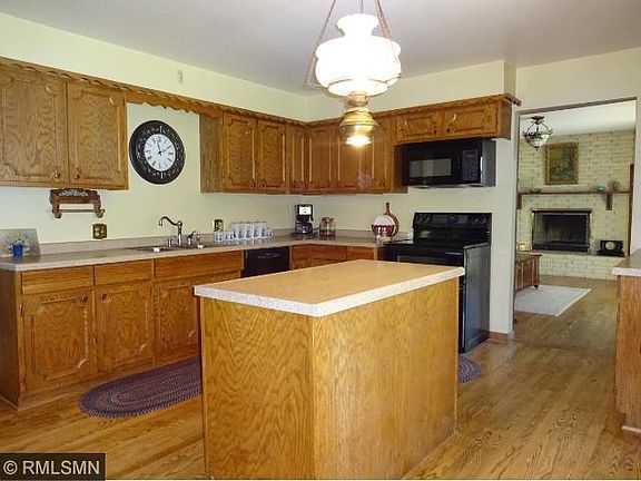 5th image of 650 E 1st St