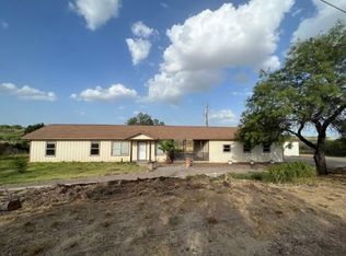 125 Ballards Rd, Zapata, TX 78076