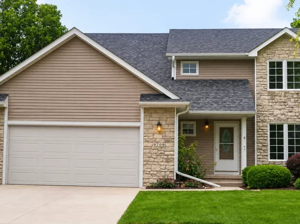 9709 McWilliams Dr, Johnston, IA 50131