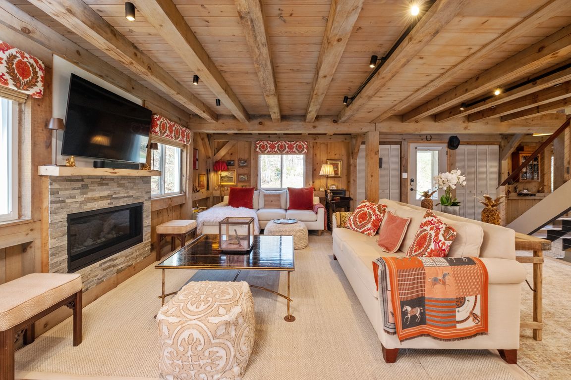 next background image