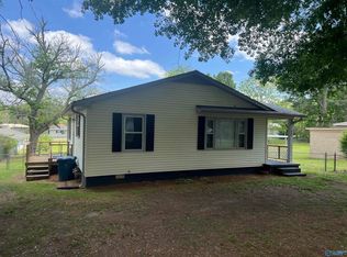 909 Snowden Cir, Boaz, AL 35957