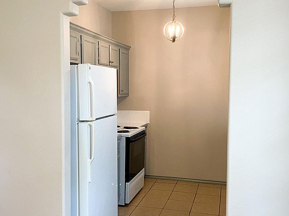 5th image of 2513 Chuparosa Ct #2A