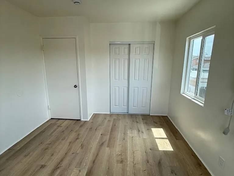 11730-11734.5 Lakewood Blvd #1-6 — Photo 6