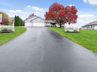 6542 Erin Way, Roscoe, IL 61073