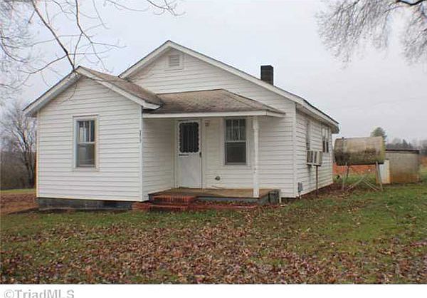 1st image of 3517 Red Brush Rd