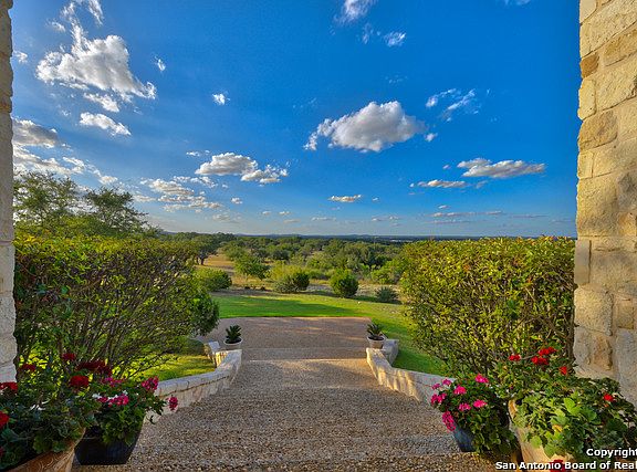 4th image of 10722 Bridlewood Trl