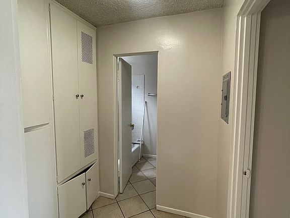 5th image of 916 S Marguerita Ave #816-7