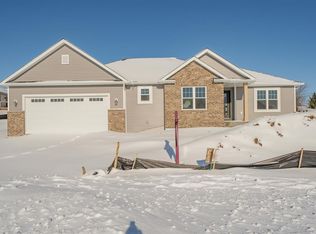 200 Chapel Hl, Johnson Creek, WI 53038